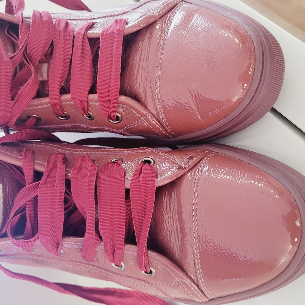Women's Pink Sneakers